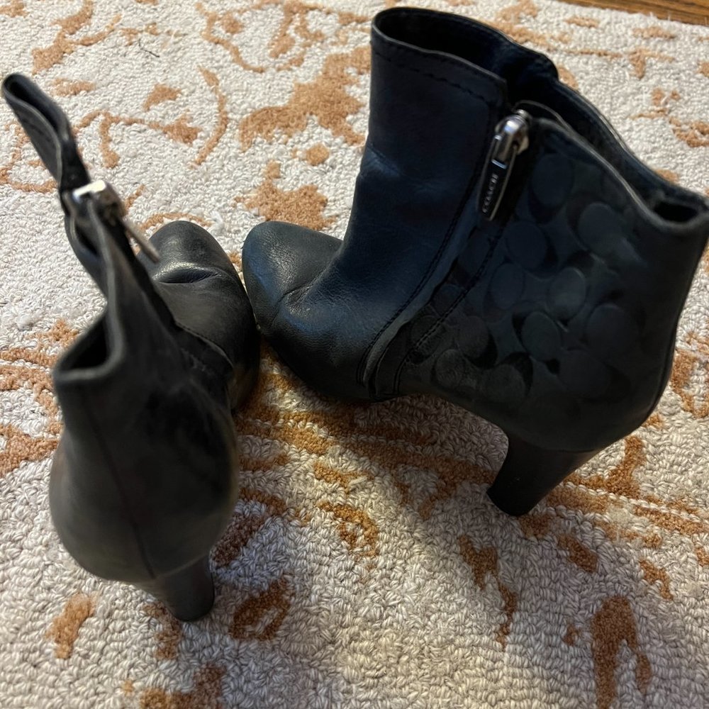 EUC Coach Hanni Gray Signature Embossed Bootie - SIZE 6.5 - Picture 5 of 9
